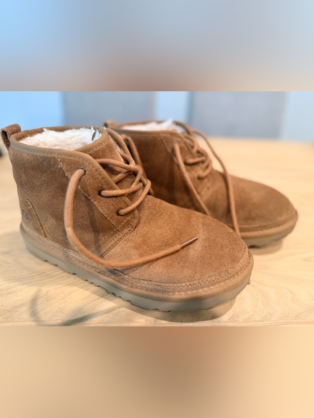 UGG Neumel Suede Chukka Boots Chestnut Brown Lace-Up Shearling Lined